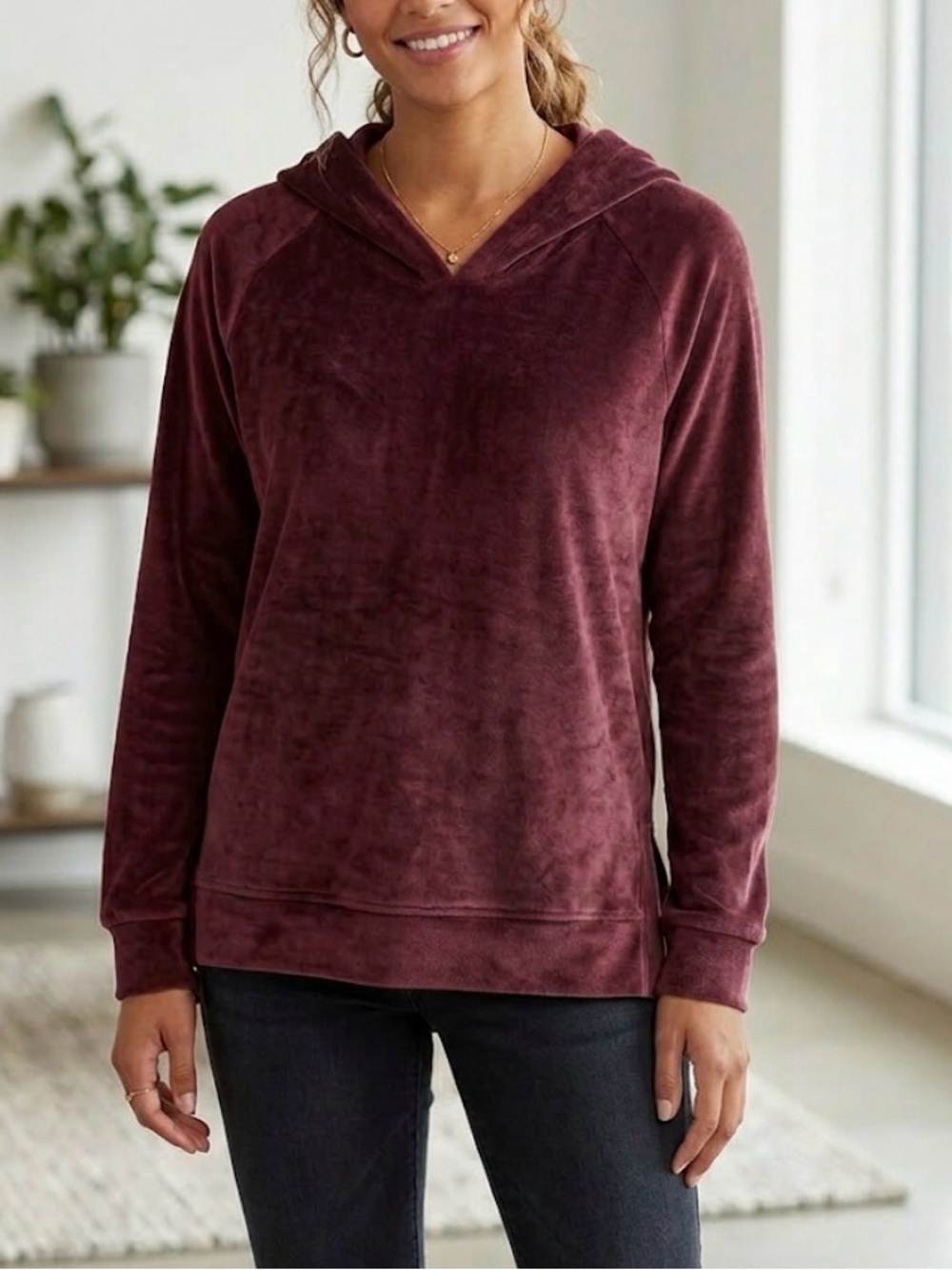 Members Mark Plush Velour Hoodie in Rich Burgundy Size Medium